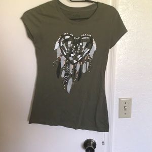 Green short sleeve shirt